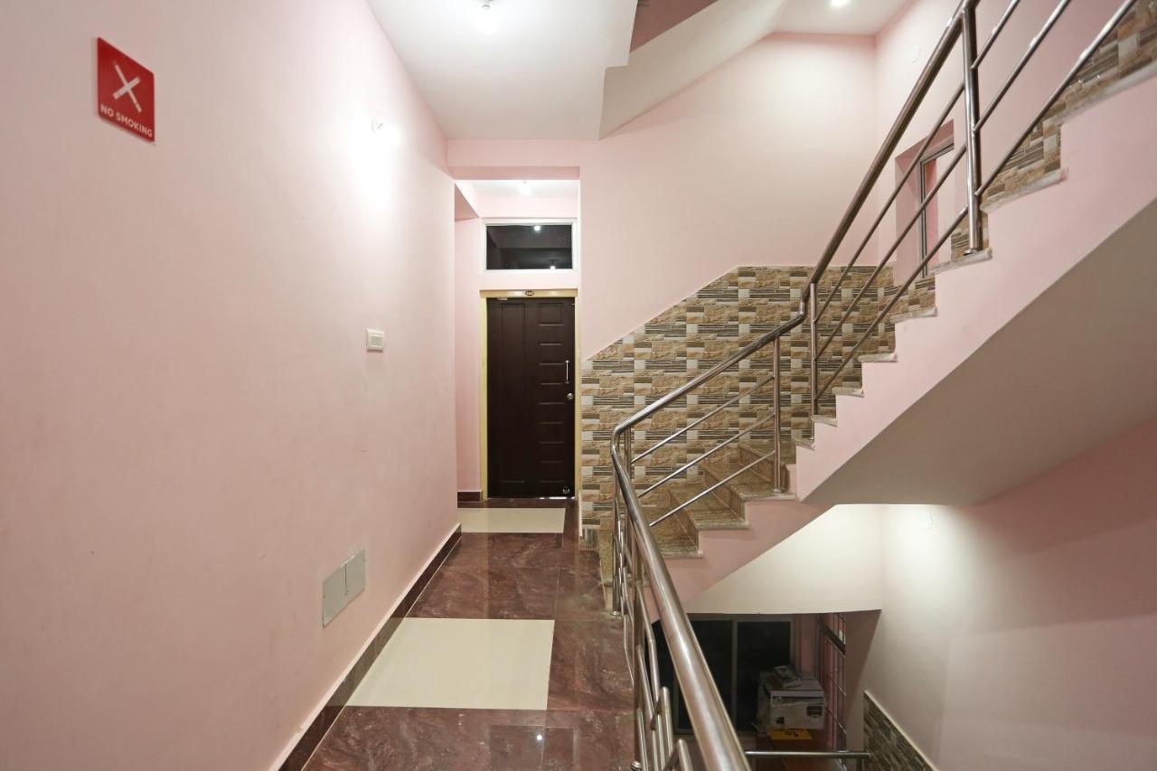 Oyo Hotel Balaram Palace Puri Exterior foto